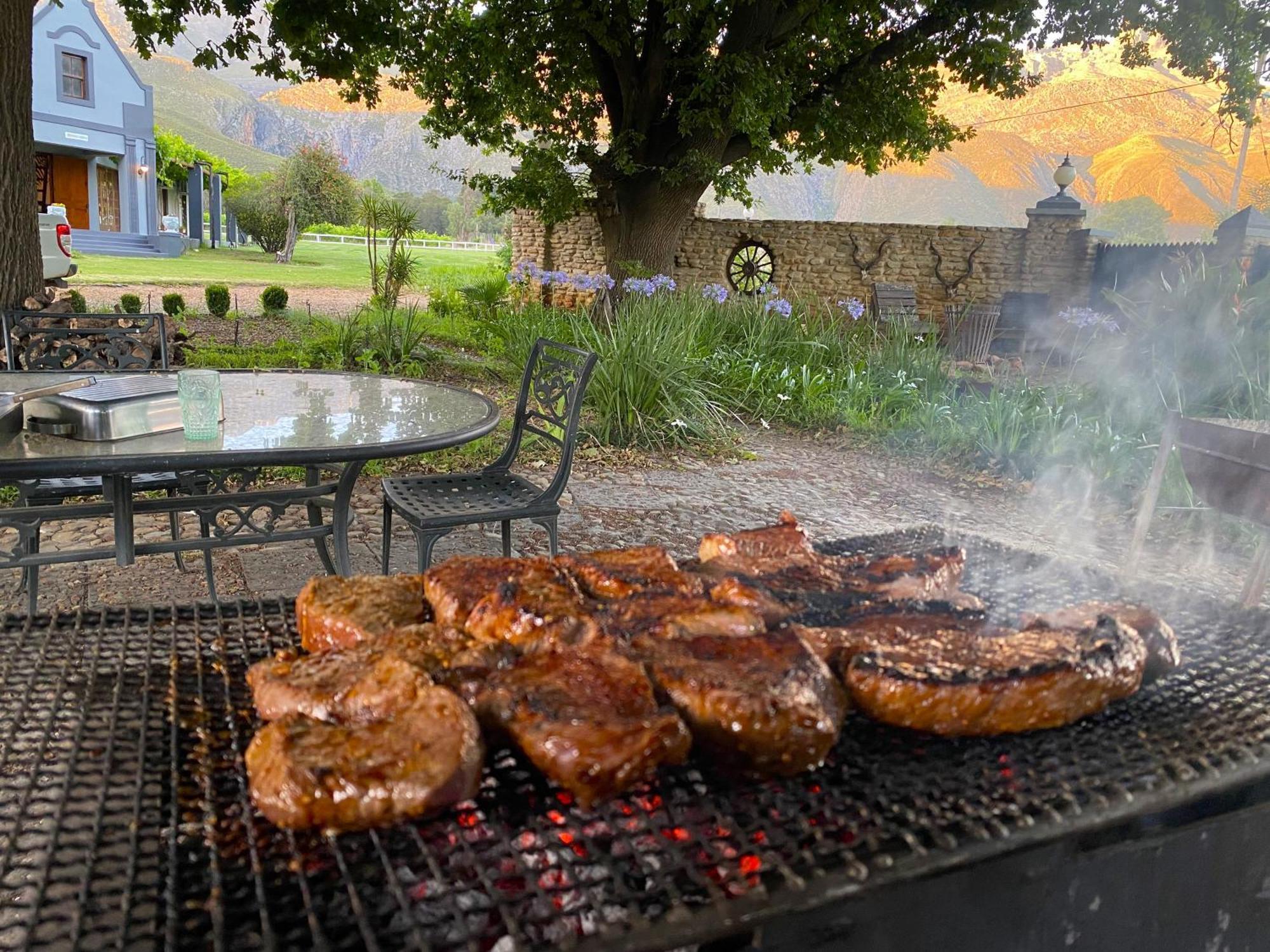 Oaksrest Vineyards Guest Farm Hotel ลาดิสมิธ ภายนอก รูปภาพ